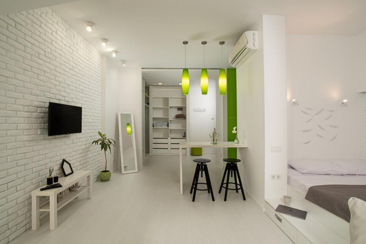 White Attic Apartment Oldenburg Bagian luar foto