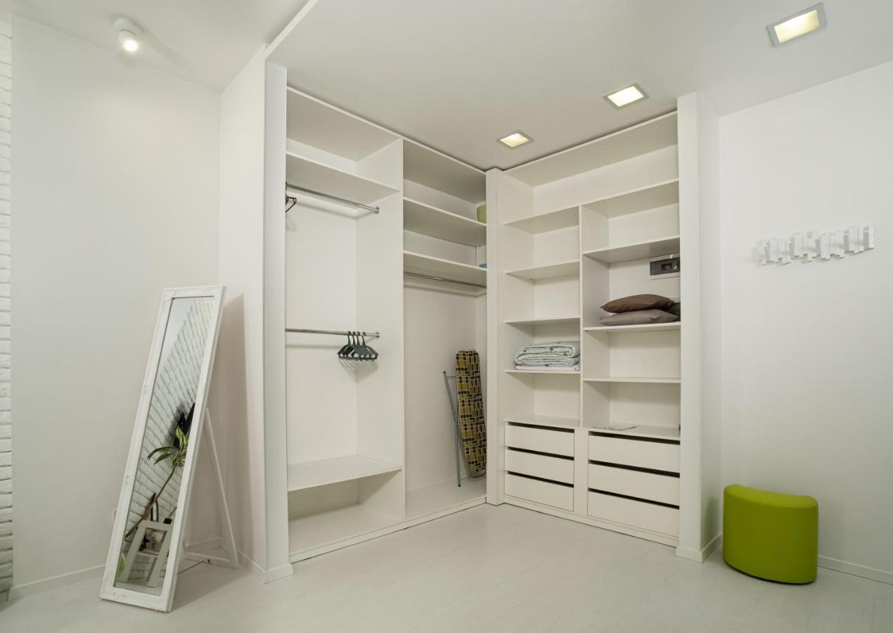 White Attic Apartment Oldenburg Bagian luar foto